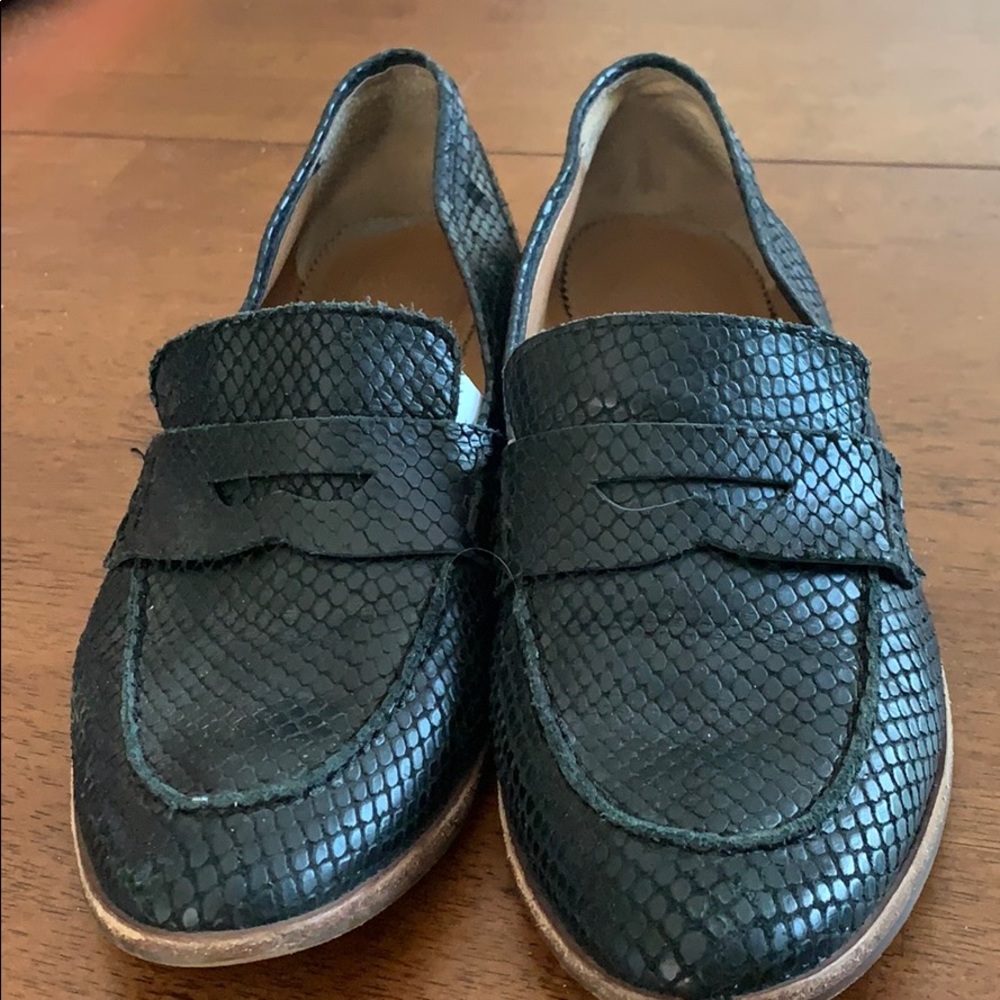 Franco Sarto black textured loader